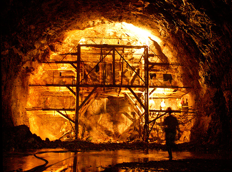 ������-��