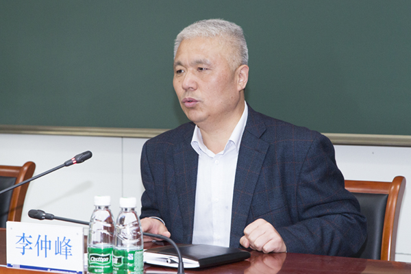 公司总经理李仲峰出席开幕式,并寄语参赛选手.