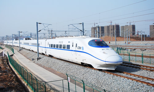 沪汉蓉铁路南京段动车检测车首次上线运行时速创新高