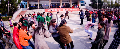 �ֻ���Ůְ�����аκӱ��� ������չ�������