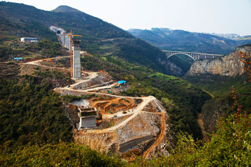 �й����豨�������ľ�֯���𣩱ϣ��ڣ���·��Ŀʩ�������Ȳ��ƽ�