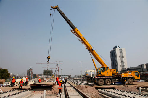 ������������������·����վ��ʱƽ�������