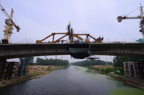 �����صر�ʽ���̹������������£