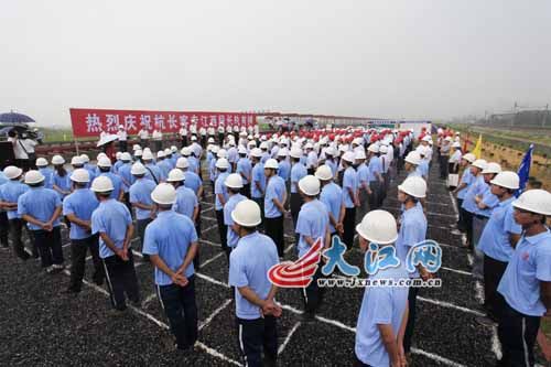 ��������ר�߽����ι���������鳤�쿪��(ͼ)