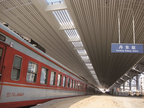 中国最北端的无站台柱雨棚工程——丹东火车站无站台柱雨棚工程