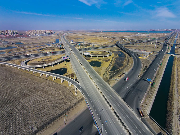 （北）京（天）津塘（沽）高速公路