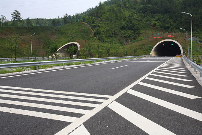 公司承建的瑞（金）赣（州）高速公路于都西隧道获国家优质工程