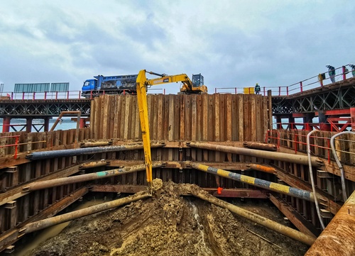 ���ո�Χ�߿���