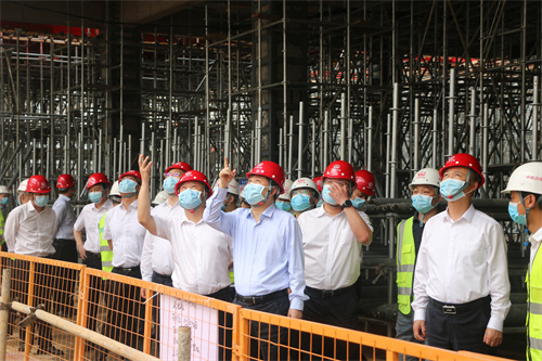 中铁四局总经理韩永刚一行到九江站站房改造提升项目检查指导工作