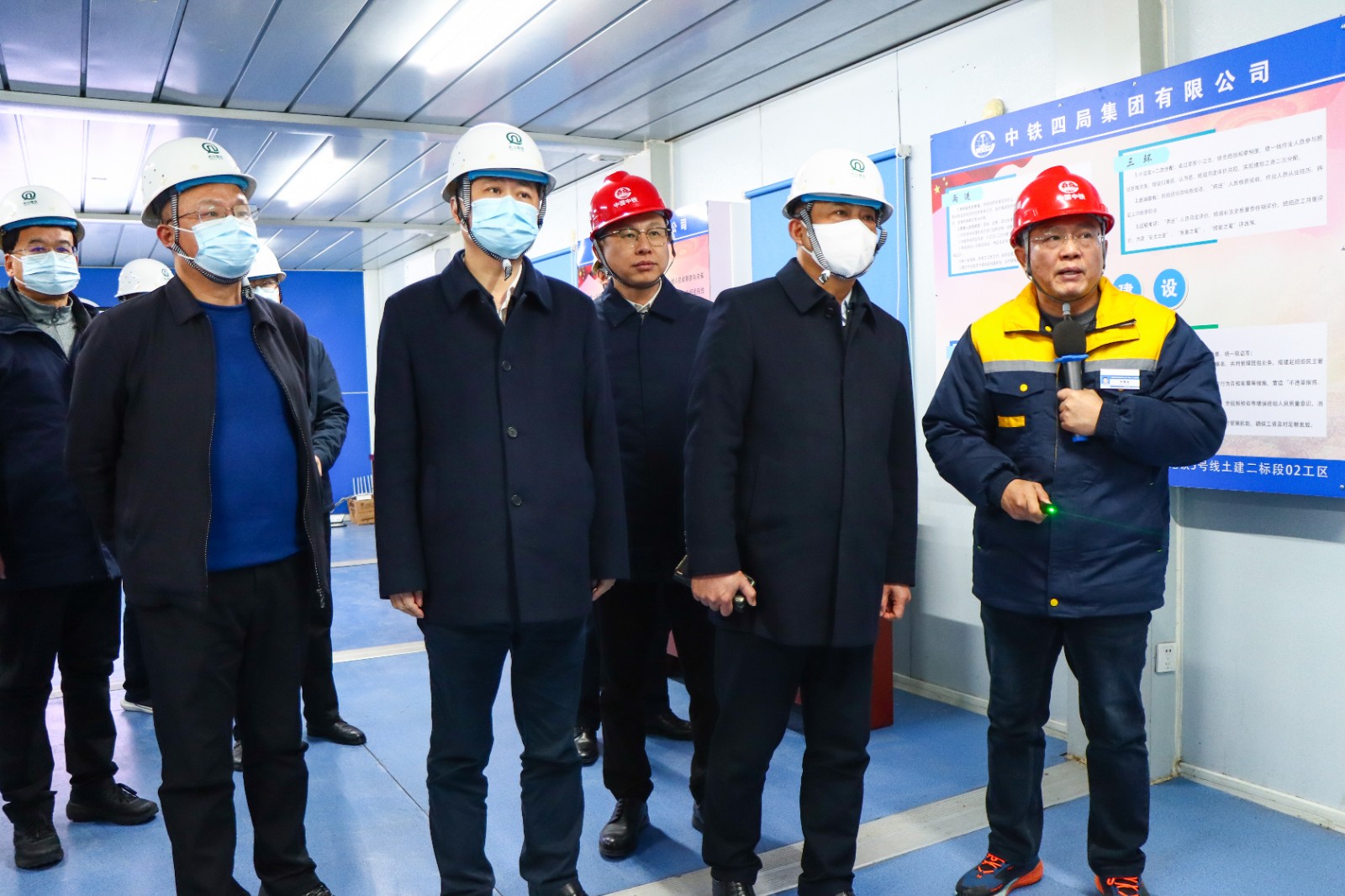 中铁四局总经理韩永刚参加青岛地铁集团组织的全线观摩交流活动